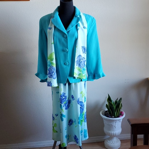 Leslie Fay Dresses & Skirts - Leslie Fay 3 piece suit Size 16